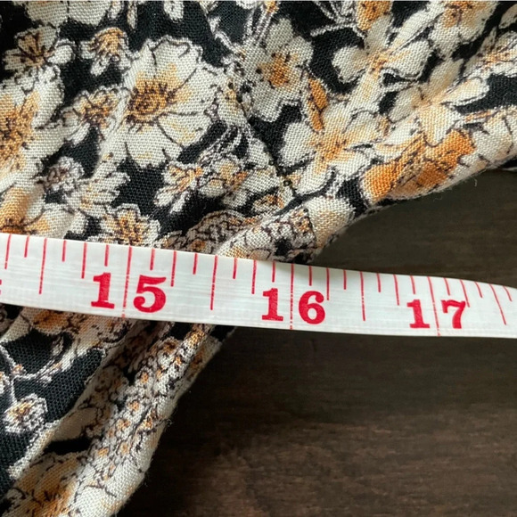 Patrons of Peace - Women’s Small Floral Dress - Picture 6 of 8